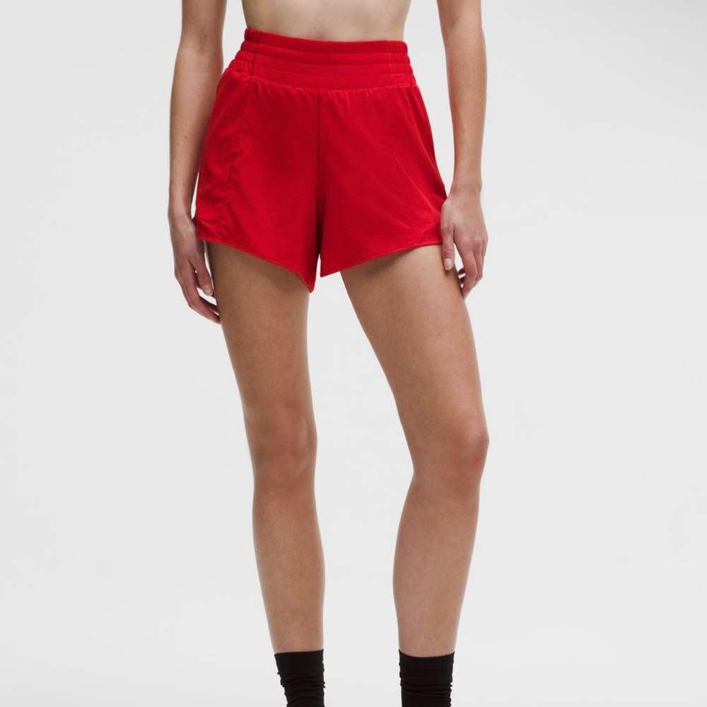 Lululemon Hotty Hot High-Rise Lined Short 4”